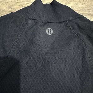 Lululemon womens size 6 black sheer turtleneck top
